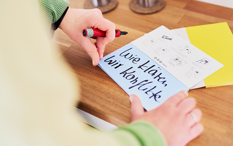 Notizen und Moderationskarten f&uuml;r Konfliktcoaching